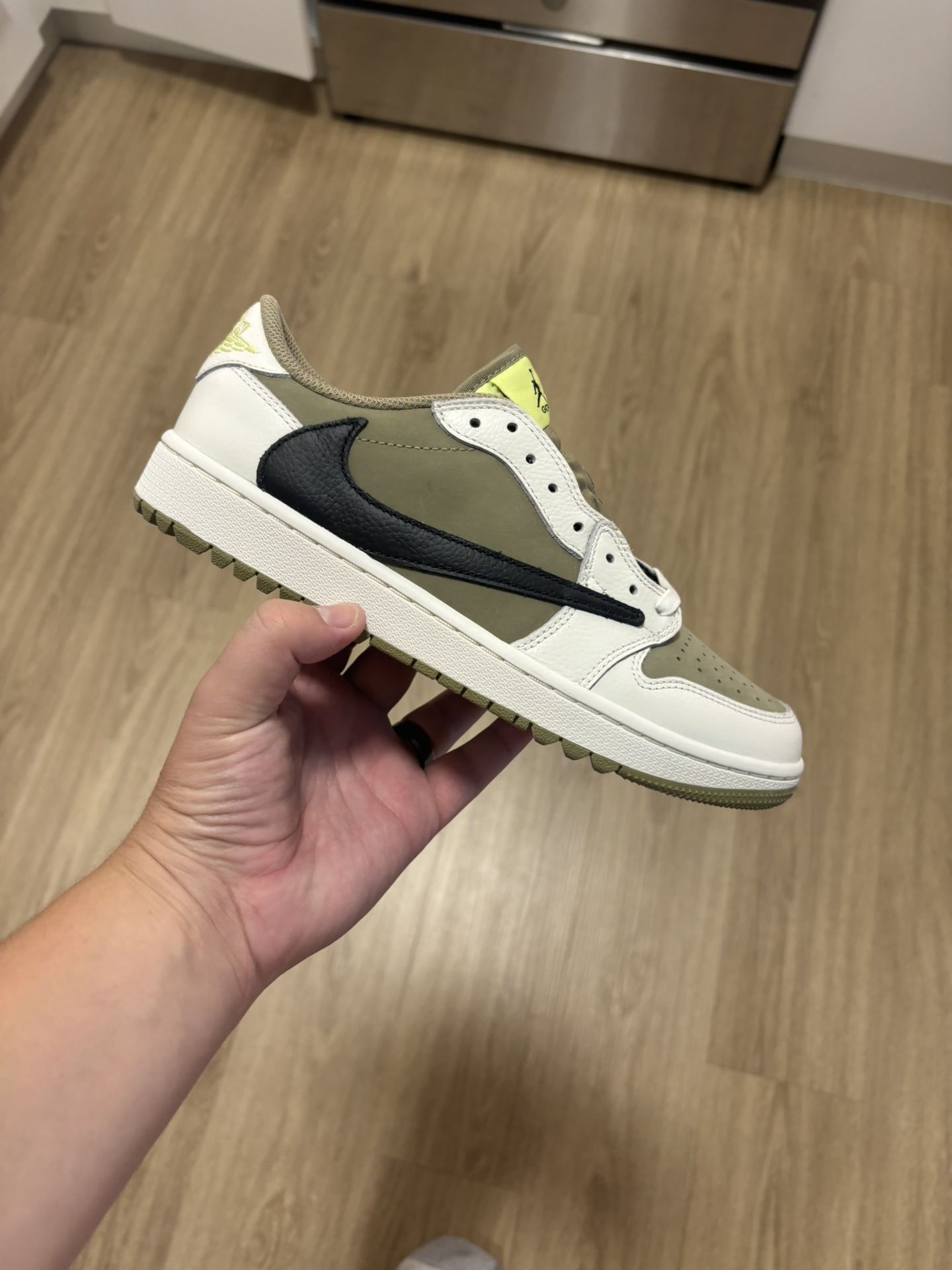 Jordan Retro 1 Low Travis Scott Golf