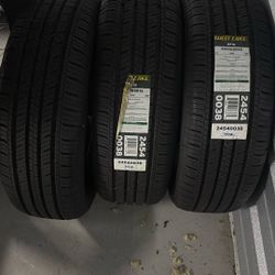 3 Tires 205/65r15