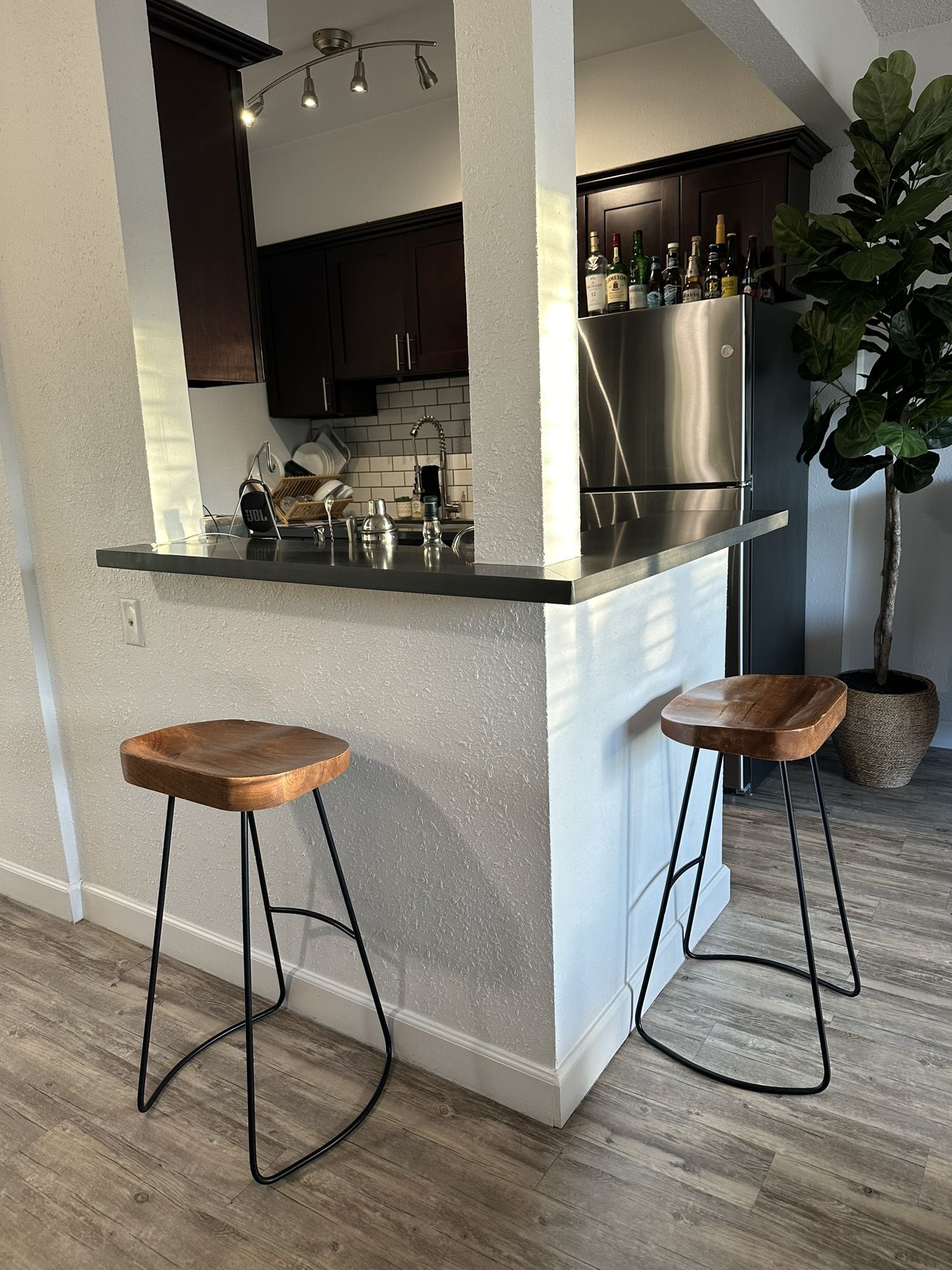 Premium Bar Stools (wooden) 29 Inch