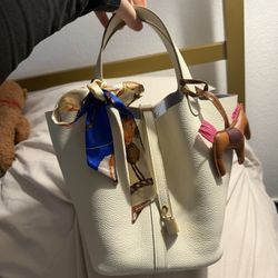  Hermès Picotin Lock bag 