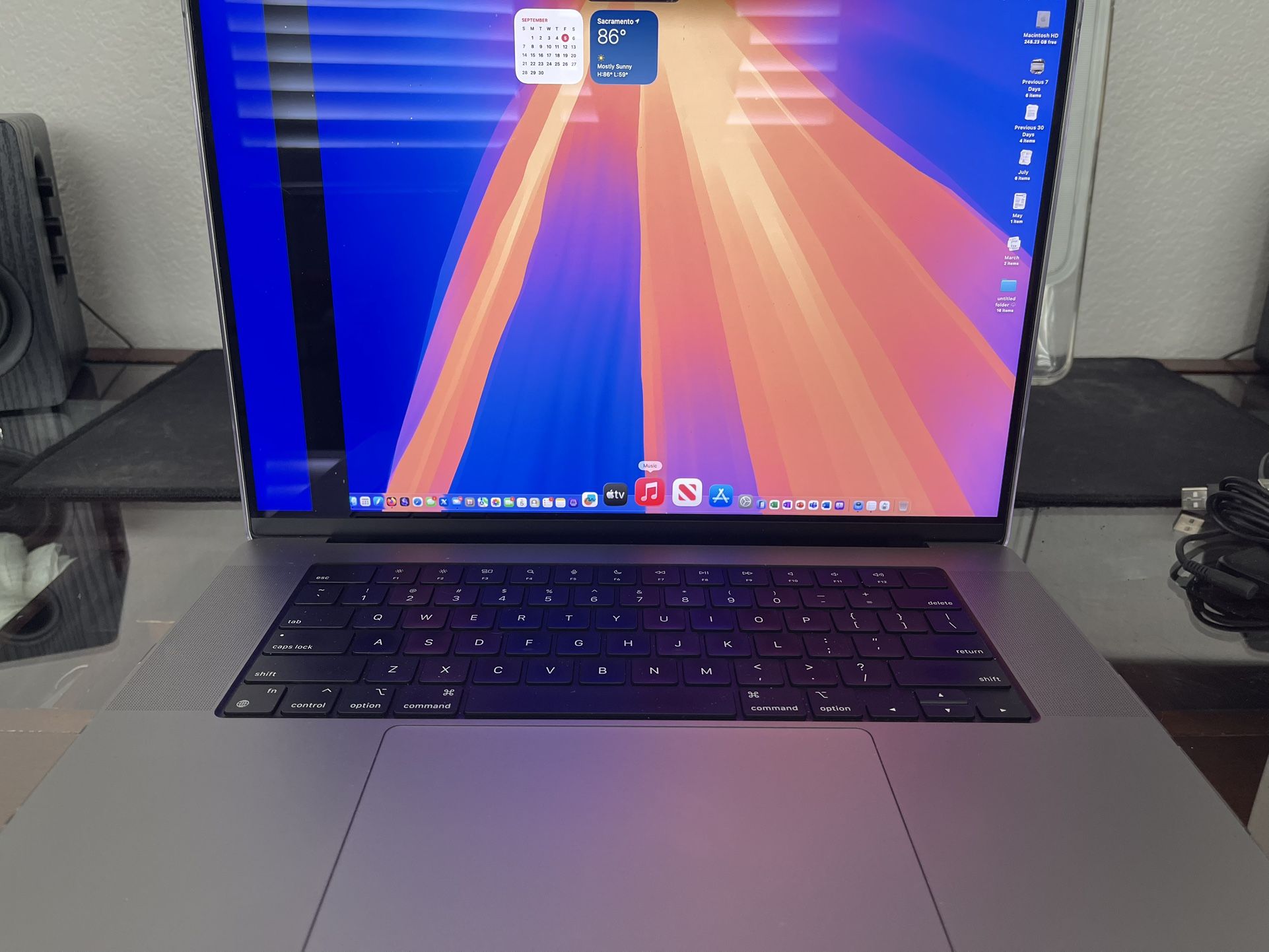 16 Inch 2021 MacBook Pro 32 Gig M1