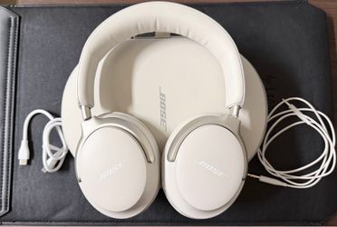QuietComfort Ultra Headphones (1st Gen)