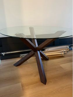 Glass dinner table