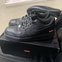 Size 11 Nike Supreme Air force 1