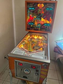 1978 Gottlieb Sinbad PinBall Machine