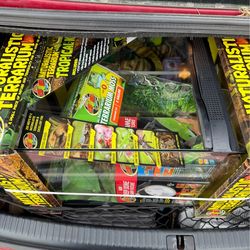 Reptile vertical tank