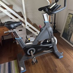 L NOW LD577 Indoor Cycling Exercise Stationary Bike