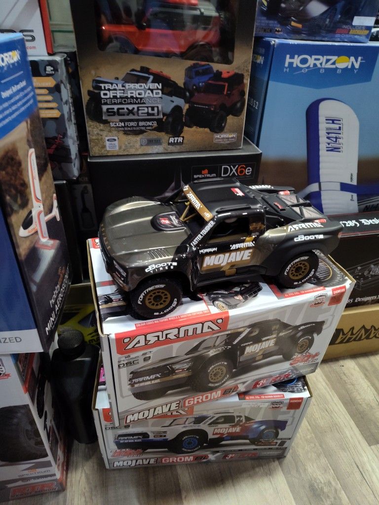 ARRMA Mojave Grom BLX 2s 3s Brand New In A Box $269 Brushless Electric