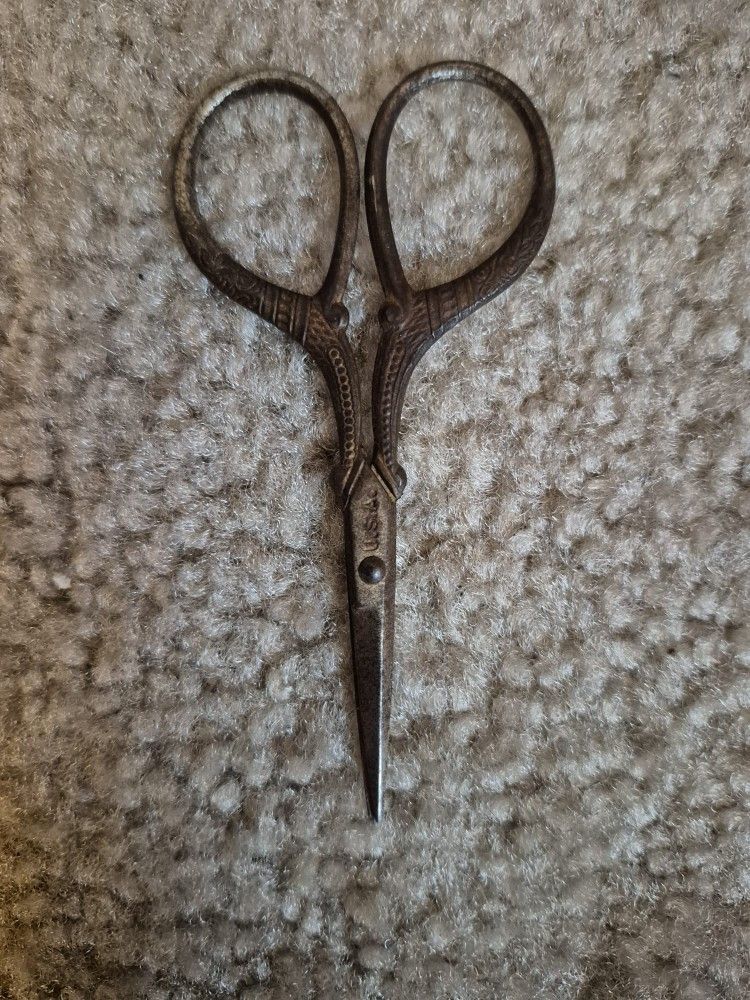 Vintage Ornate Embroidery Scissors - "U.S.A."