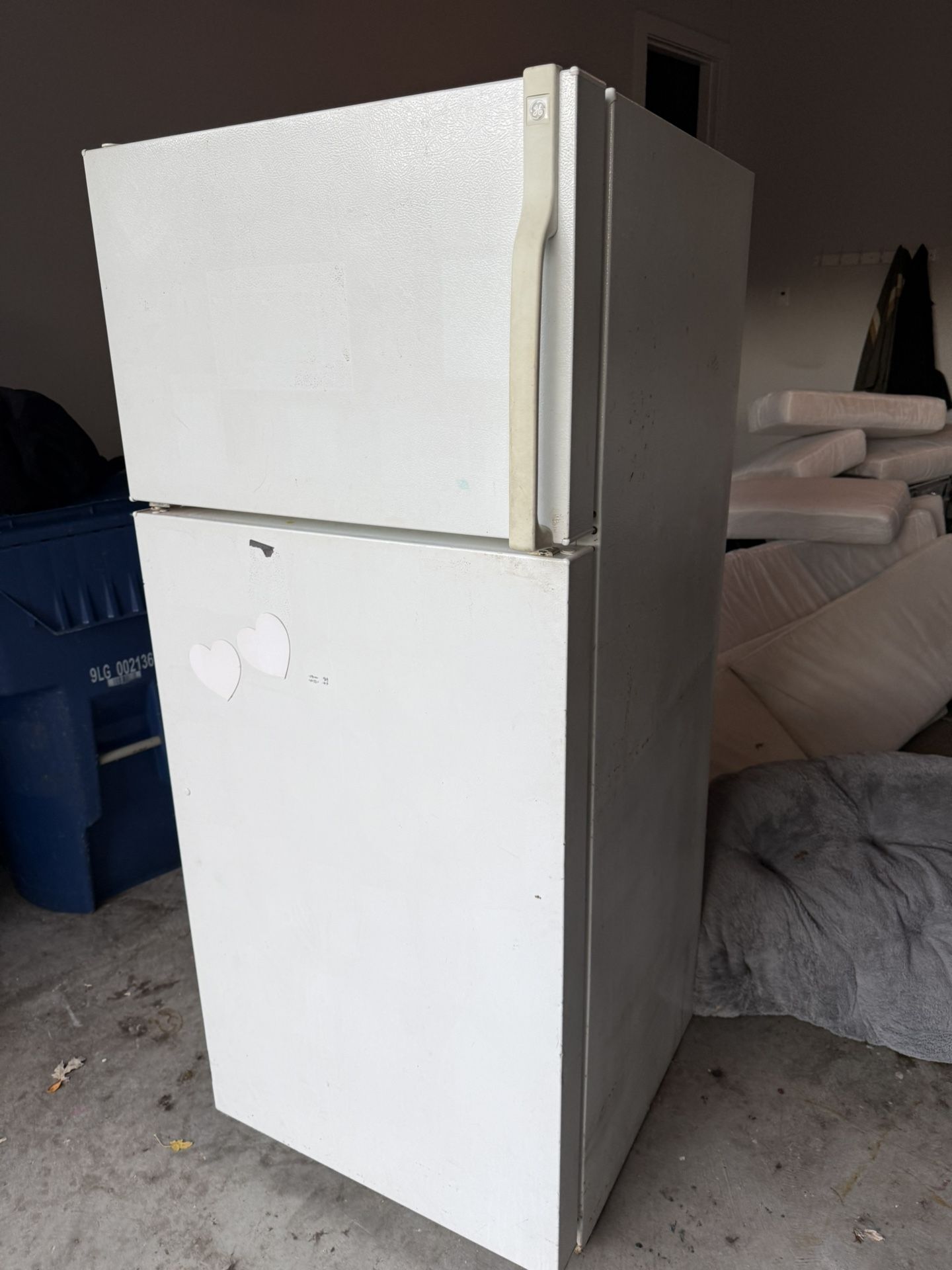 Pending Pickup Free fridge