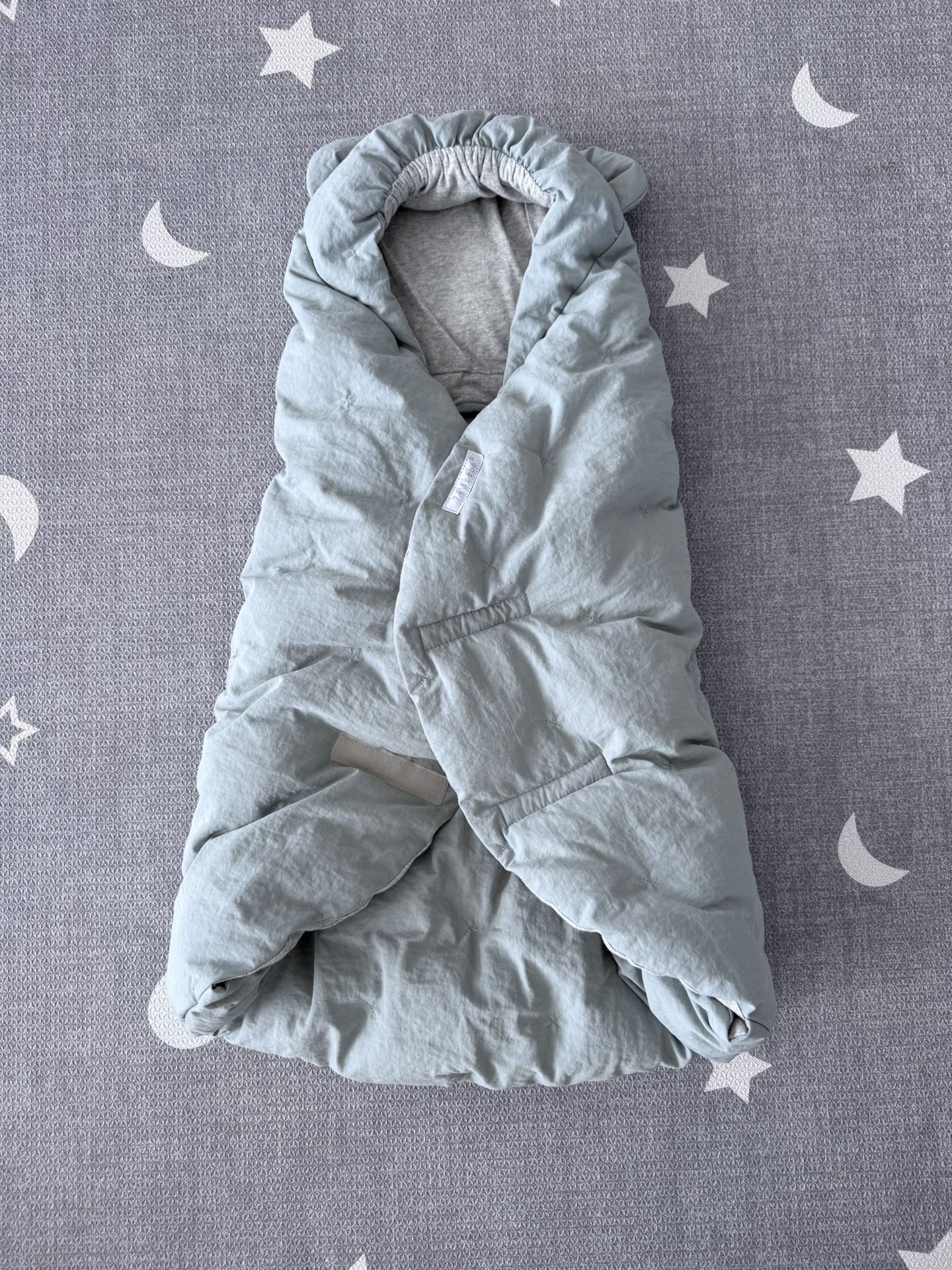 Brand new Open Box 7 A.M. infant Stroller/ Bassinet/ Car Seat Warp For Winter