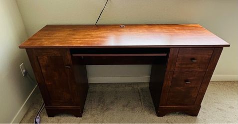 Solid wood office table