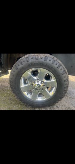 Tires with rims