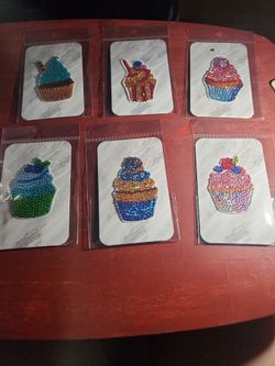 Handmade Cupcake Diamond Painting Magnet Set-23 Pack