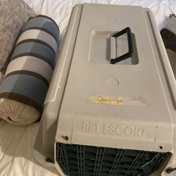 Pet carrier - Small Dog Or Cat 