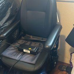 Jazzy Wheelchair Brand New Sale $ 3500 Maximum Minimum 3000