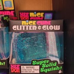 Blue Needoh Nice Cube Glitter & Glow