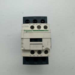 Schneider Electric Telemecanique 3 Pole Contactor