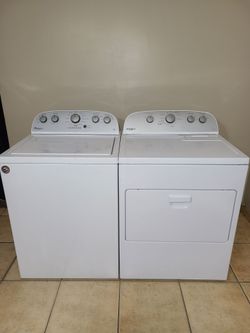 Whirlpool Washer and Electric Dryer Set