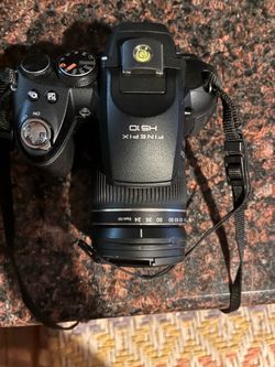 Fujifilm FinePix HS10 Bridge Camera