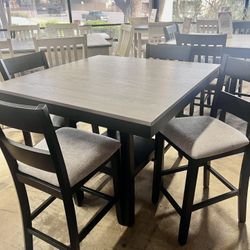 Super Cute 🔥5 Pc Dining Set 