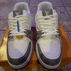 Lv Trainers Grey