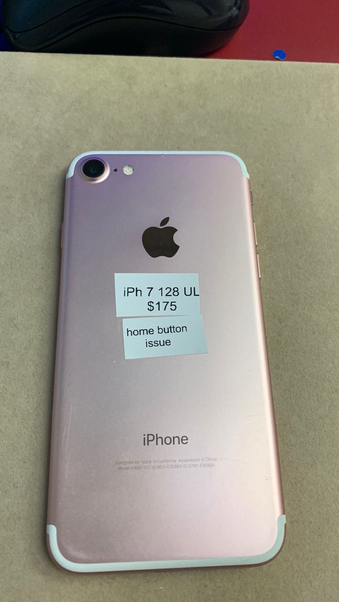 Rose gold. iPhone 7 128Gb ((Unlocked))All country