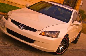Photo Price $$800 //2004 Honda Accord XL