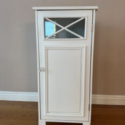 Free-Standing Bathroom Cabinet with Adjustable Shelves- white