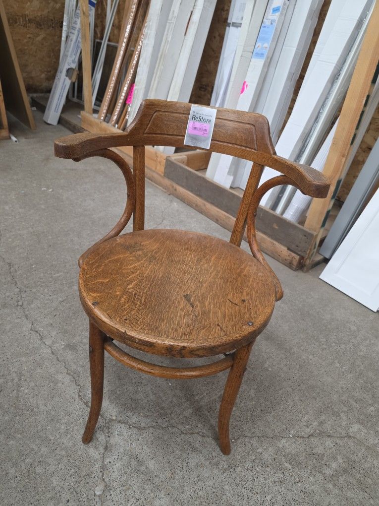 Beautiful Bar Stool/Captains Chair