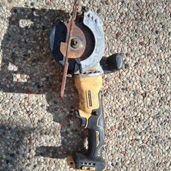 Dewalt   4 1/2 CIRCULAR SAW 