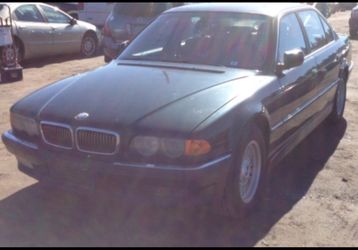 1999 BMW 740i (Green)