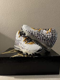 Nike Lebron 17 Bron 2k Playoffs Size 8