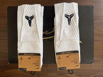 Kobe Nike Elite Unicorn Socks Size 12-15 White/Black