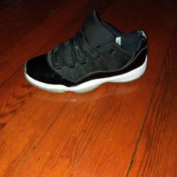Size 9 Jordans 11 $80 Obo