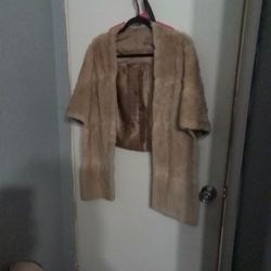 Vintage Women's Tan Fur Cropped Coat 