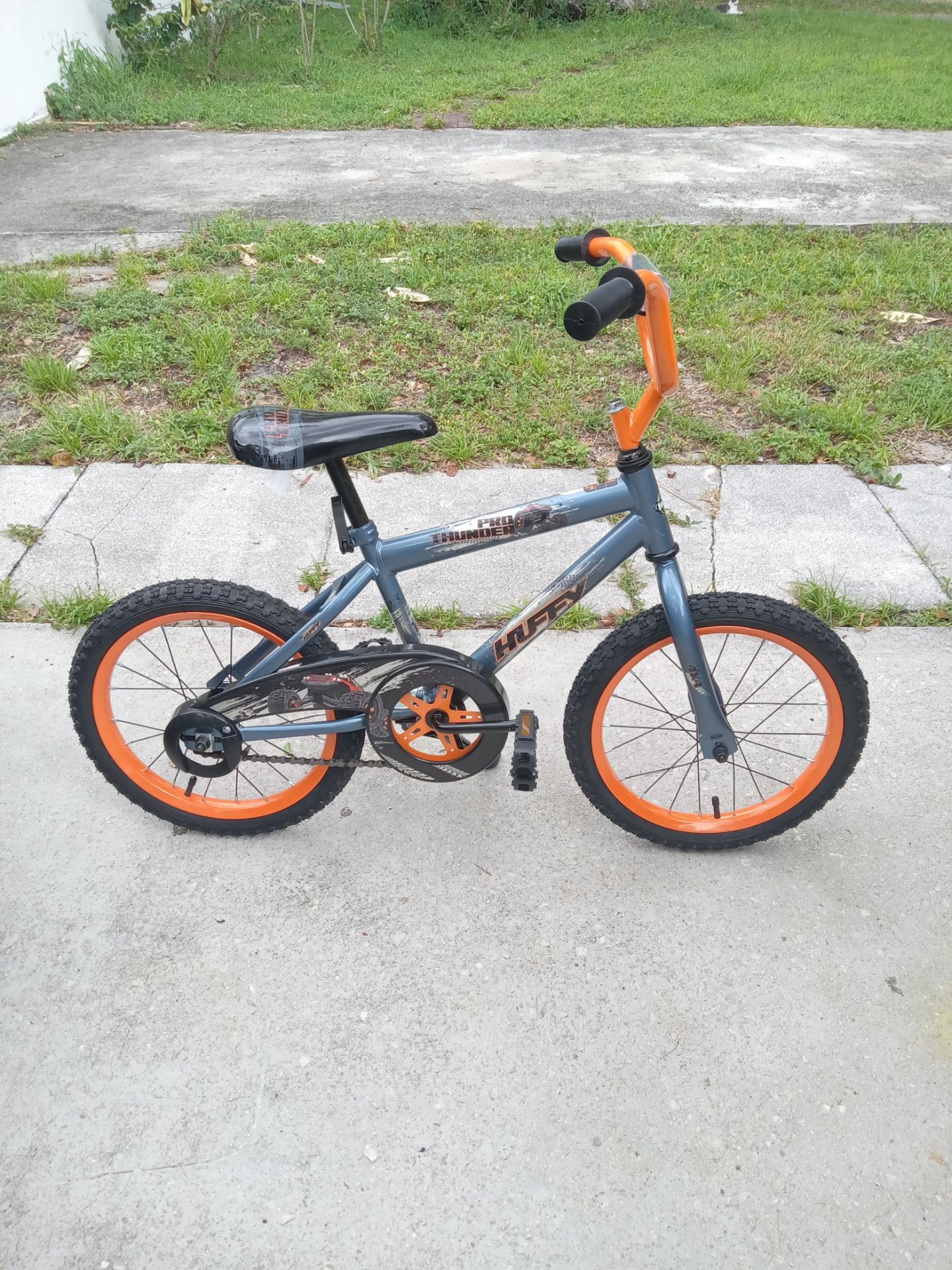 Kids 16" bike new condition $60 firm