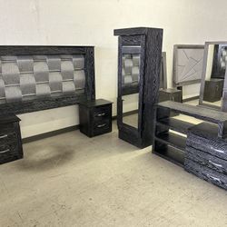 New Black Bedroom Set (King/Queen/Full)