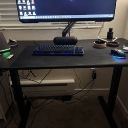 adjustable table