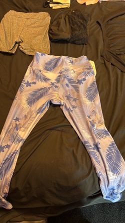 purple scorpio sol medium yoga pants