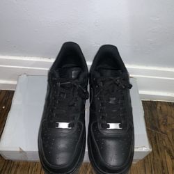 Air Force 1 Black Size 8 1/2