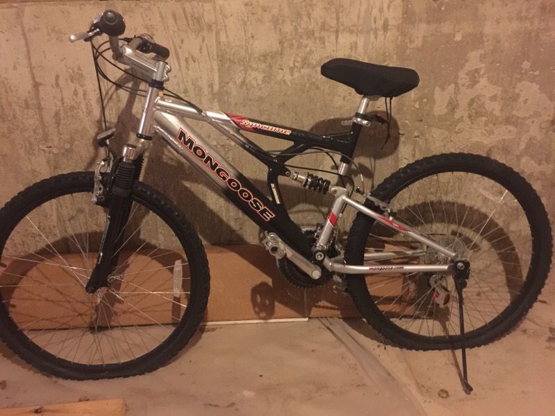 Men's Mongoose Syncome Mountain Bike