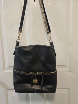 Dooney&Bourke Black Pebbled Leather Hobo Handbag