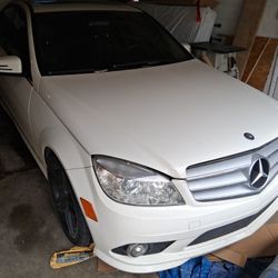 2010 Mercedes-Benz CLS-Class