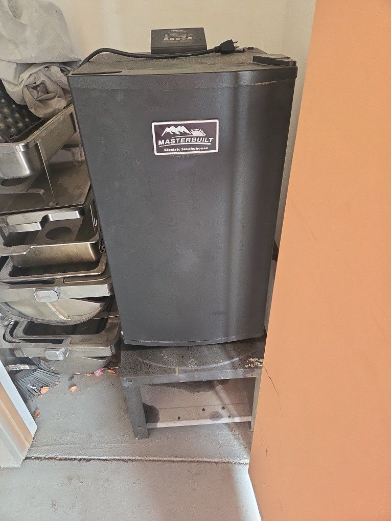 Electric Smoker