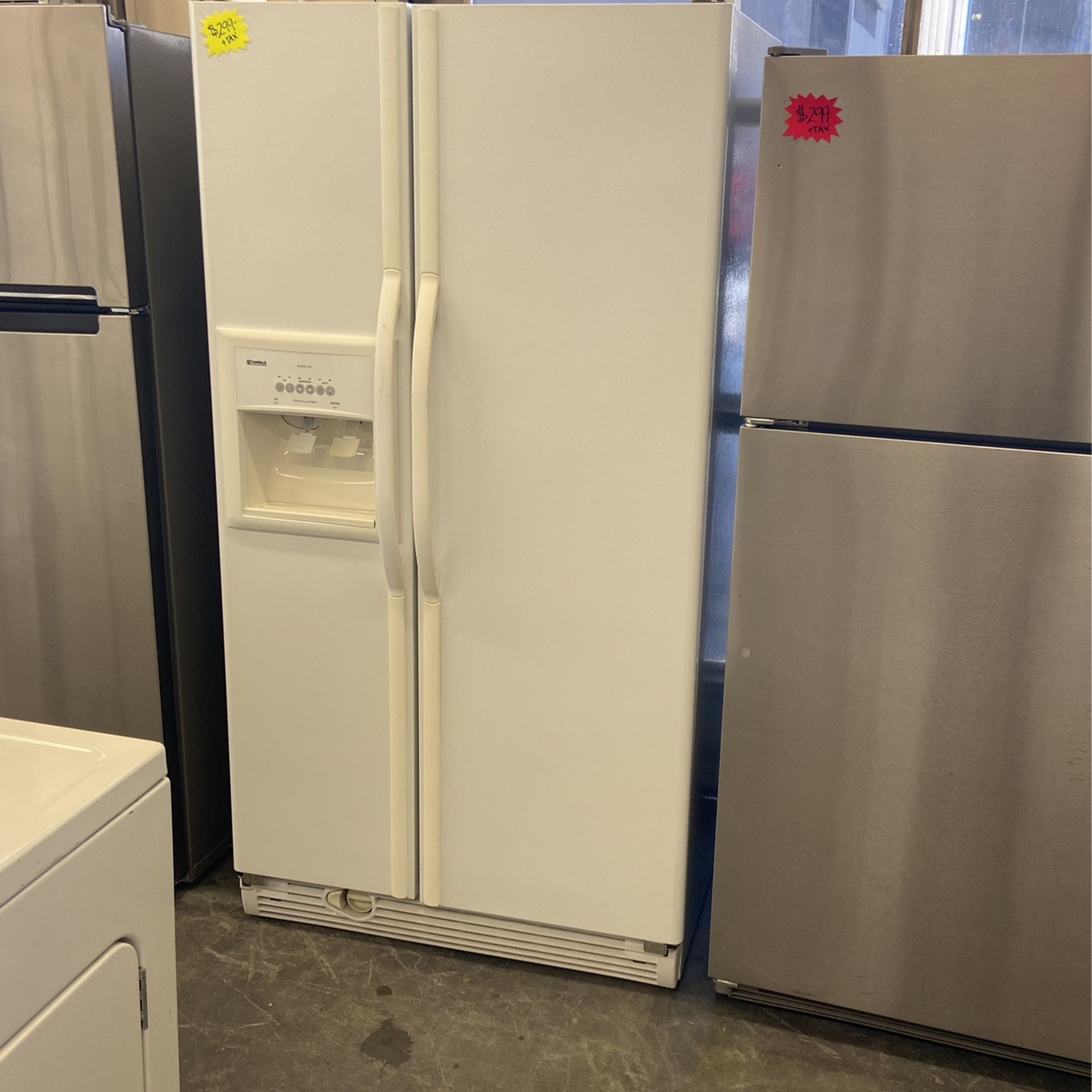KENMORE WHITE SIDE BY SIDE REFRIGERATOR