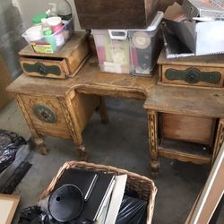Vintage Vanity Dresser 