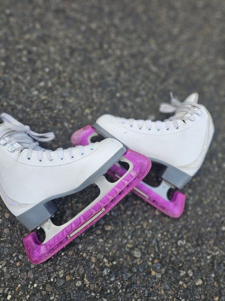 RIEDELL SPARKLE ICE SKATES