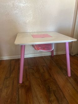 Kids table