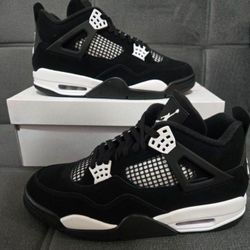 (Brand New/DS) Jordan 4 White Thunder // Size 11.5